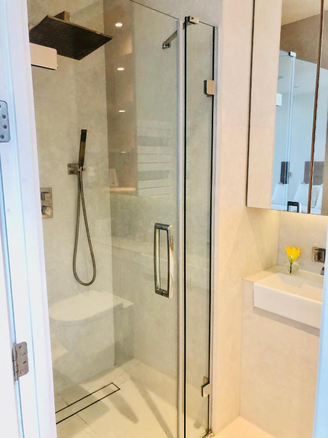 Luxury 2 Bedroom Apartment 20 Min From Central ลอนดอน ภายนอก รูปภาพ